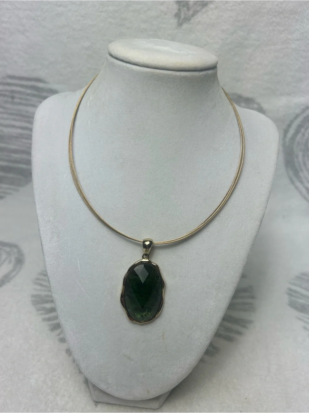 Green gold statement stone chunky necklace